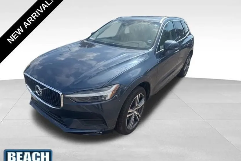 2021 Volvo XC60 T5 Momentum photo 1