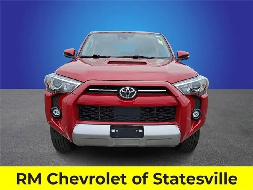 2024 Toyota 4Runner TRD Off-Road Premium photo 1