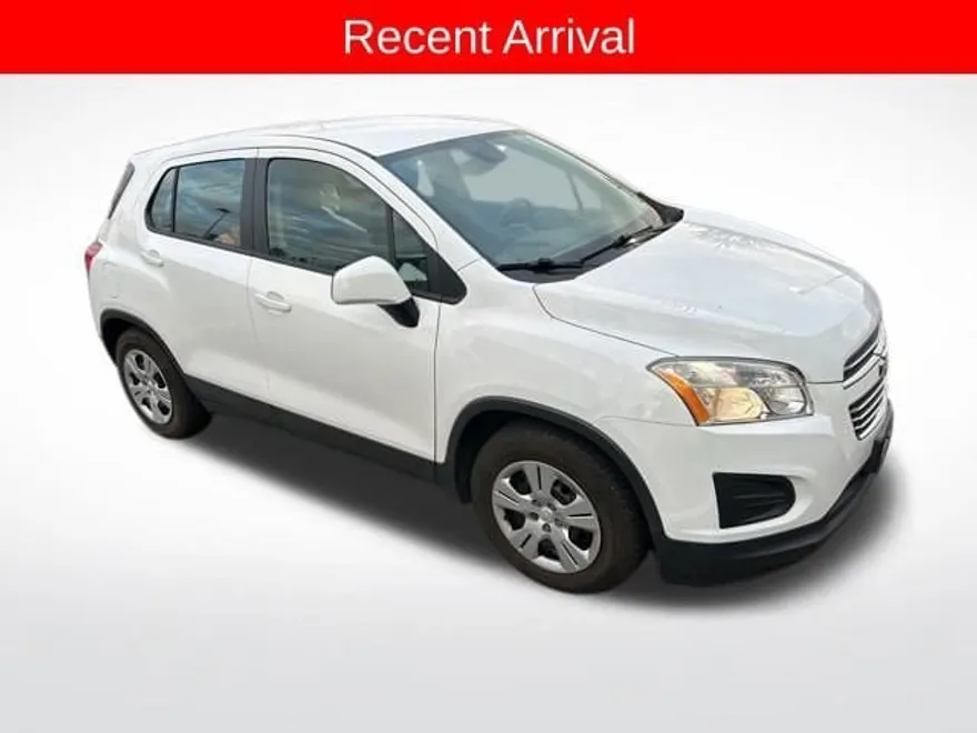 2016 Chevrolet Trax LS photo 1