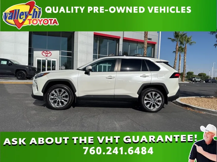 2022 Toyota RAV4 XLE Premium photo 1