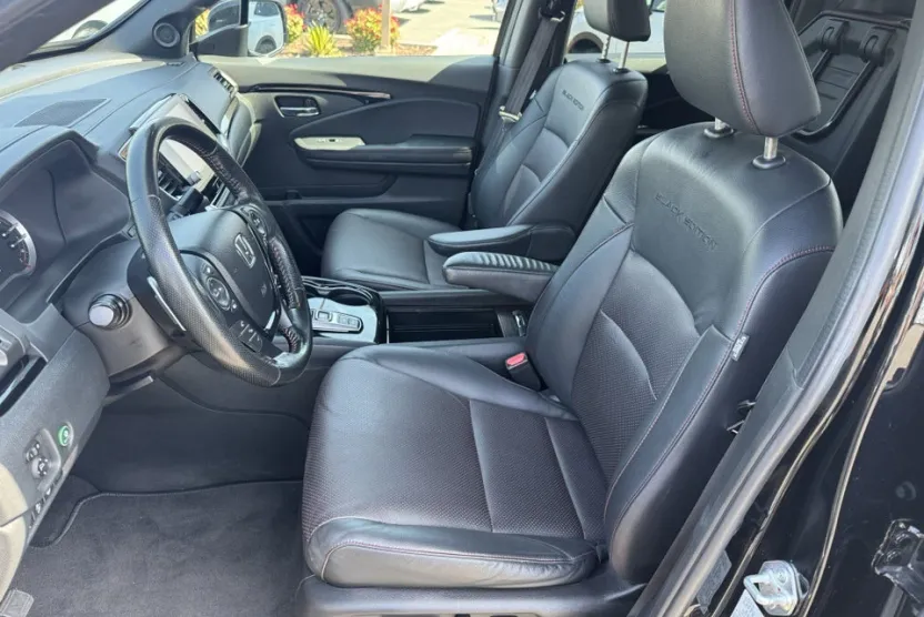 2022 Honda Ridgeline Black Edition photo 1