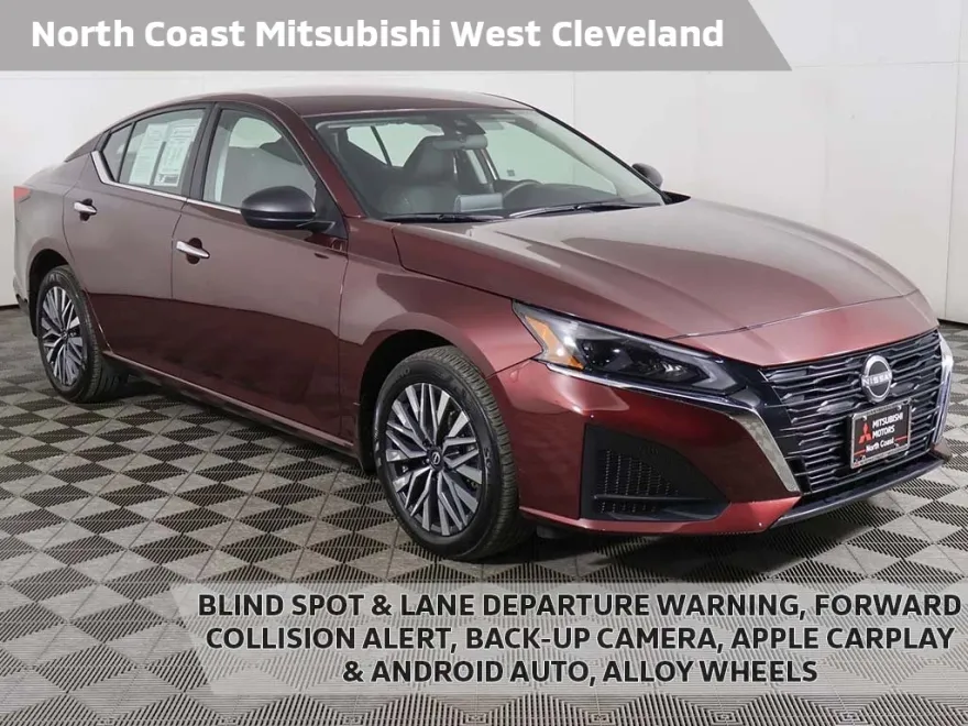 2024 Nissan Altima 2.5 SV photo 1