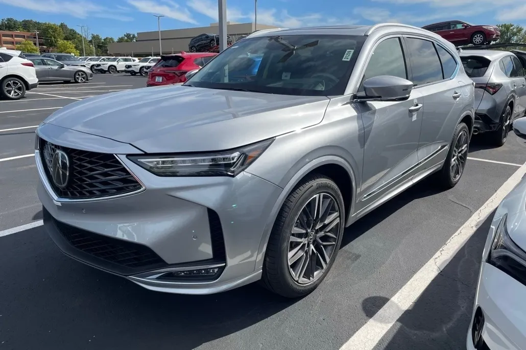 2026 Acura MDX SH-AWD Advance photo 1