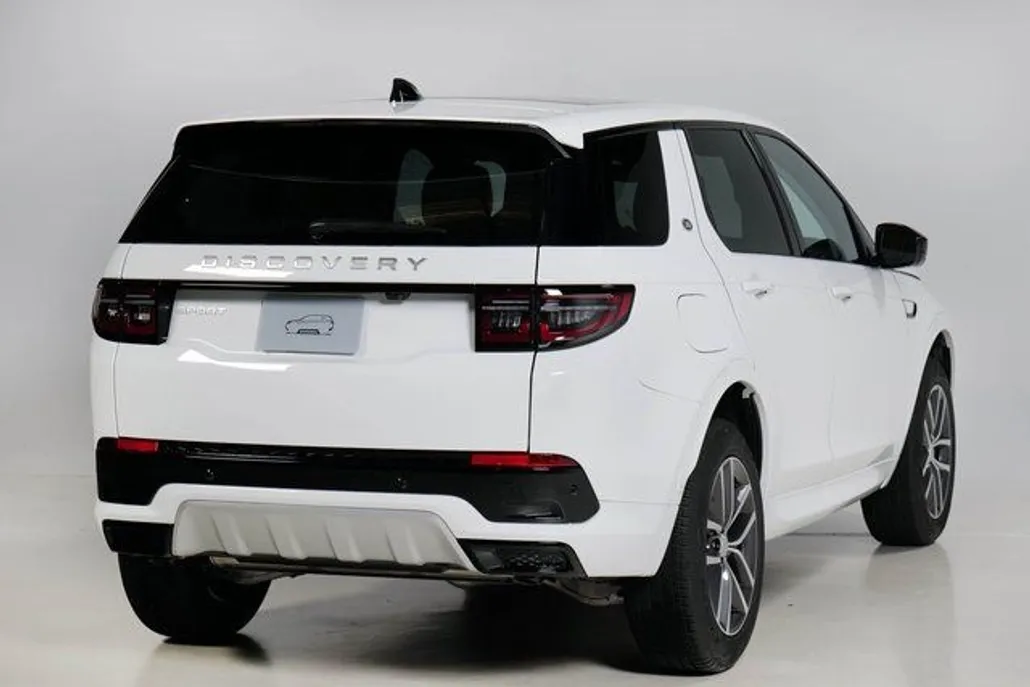 2025 Land Rover Discovery Sport S photo 1