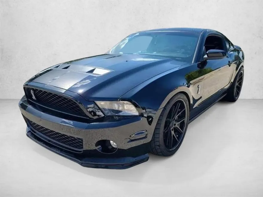 2010 Ford Mustang Shelby GT photo 1