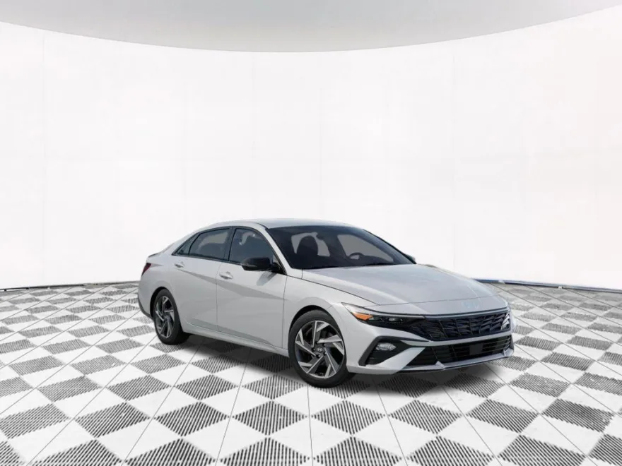 2025 Hyundai Elantra SEL Sport photo 1