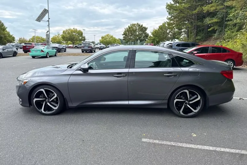 2019 Honda Accord Sport 1.5T photo 1