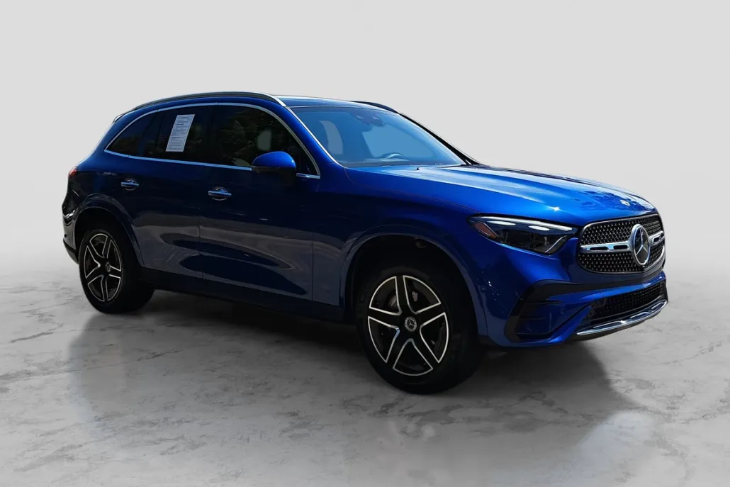2024 Mercedes Benz GLC 300 photo 1