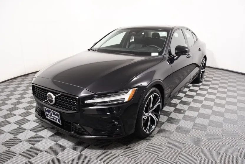 2024 Volvo S60 B5 Core photo 1