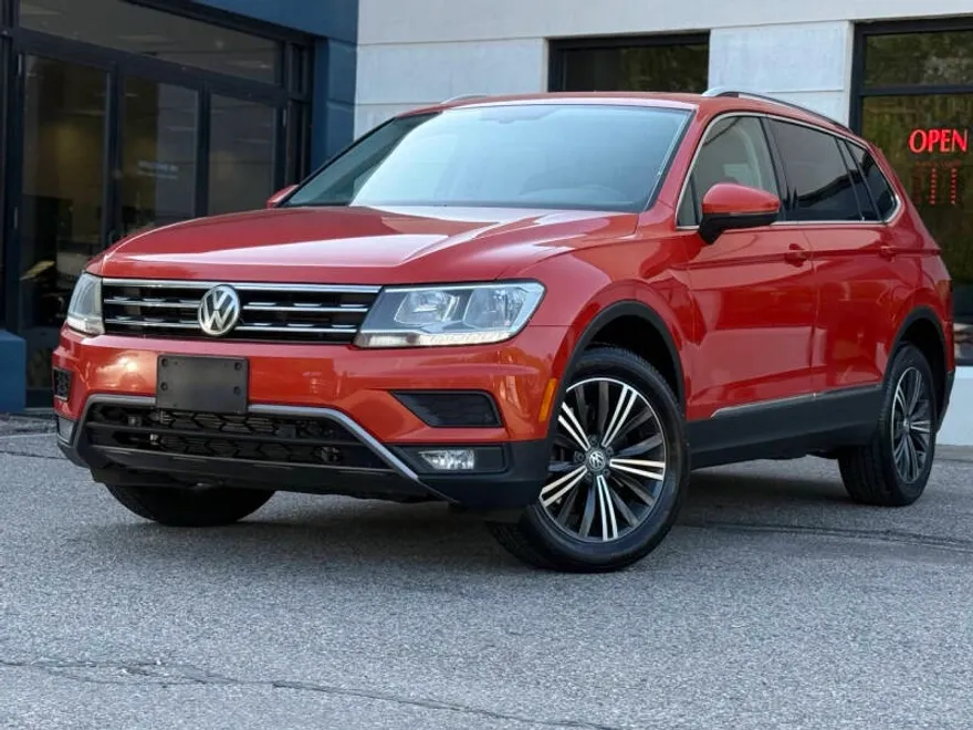 2019 Volkswagen Tiguan SEL photo 1