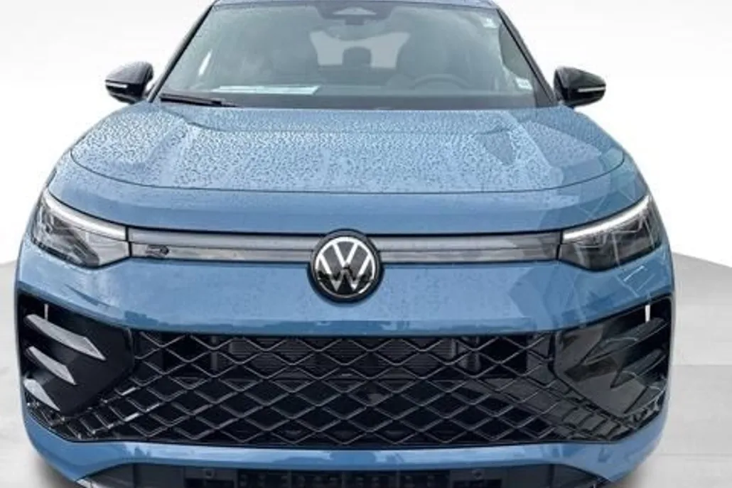 2025 Volkswagen Tiguan SE R-Line Black photo 1
