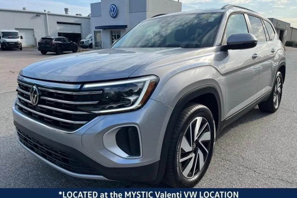 2024 Volkswagen Atlas SE Technology photo 1