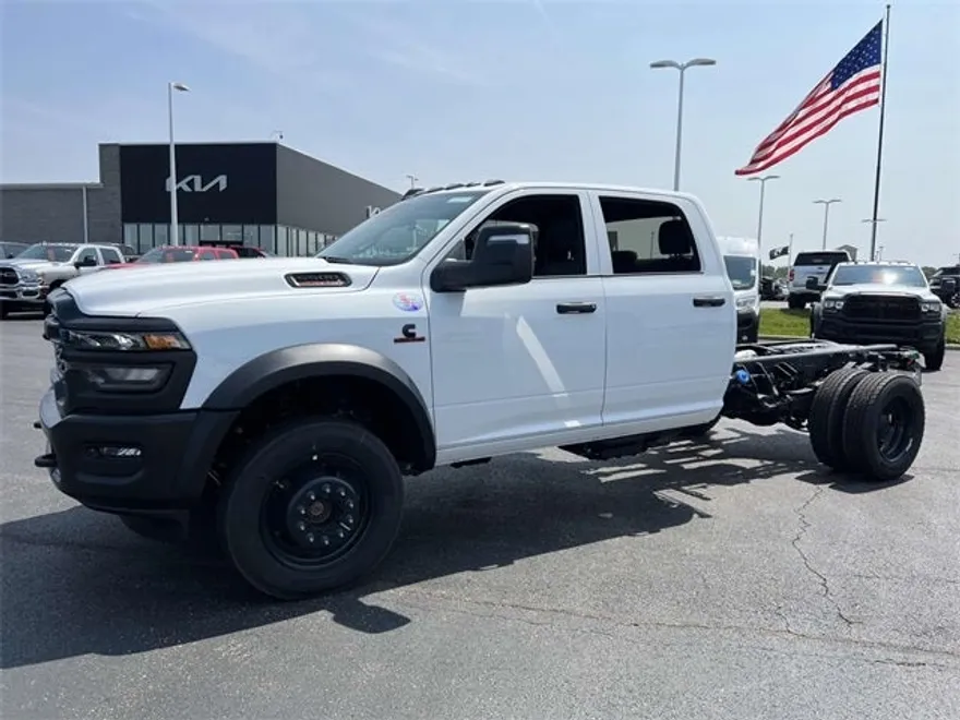 2025 Ram 5500 Tradesman photo 1