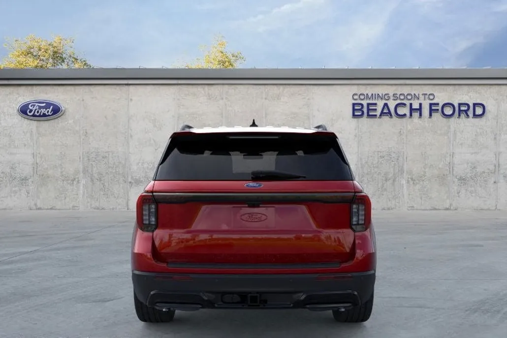 2025 Ford Explorer ST-Line photo 1