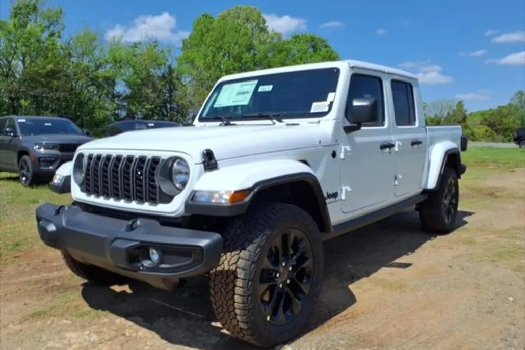 2025 Jeep Gladiator Sport photo 1