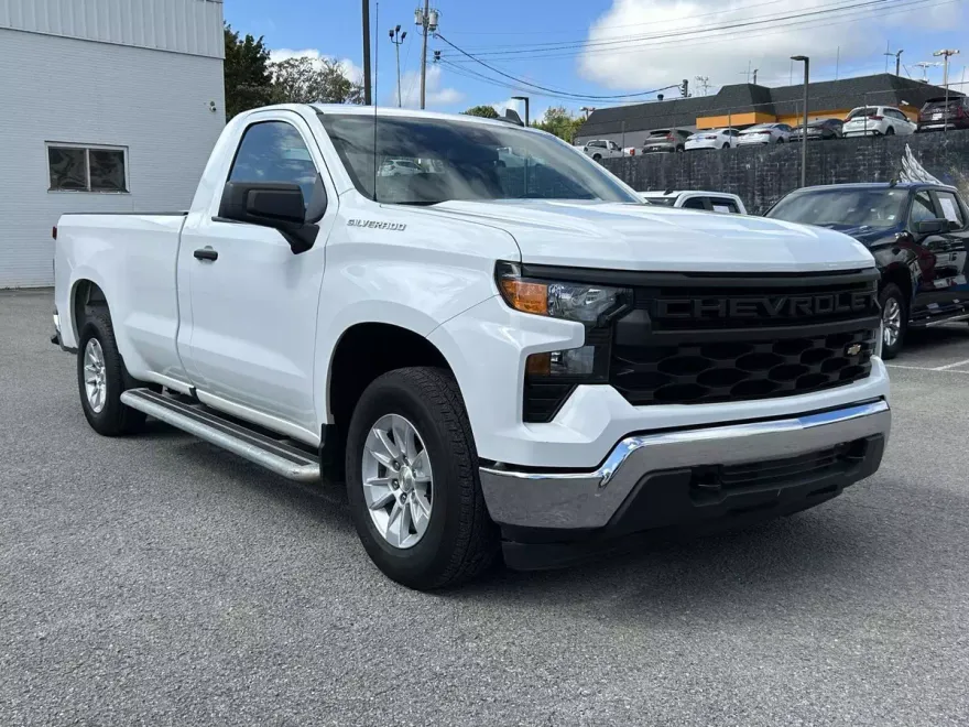 2024 Chevrolet Silverado 1500 photo 1