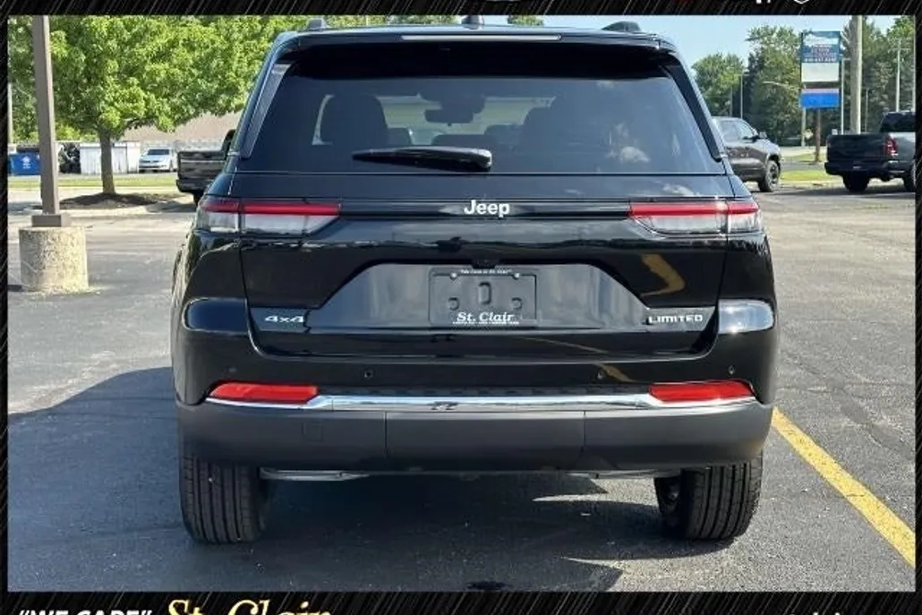 2025 Jeep Grand Cherokee Limited photo 1