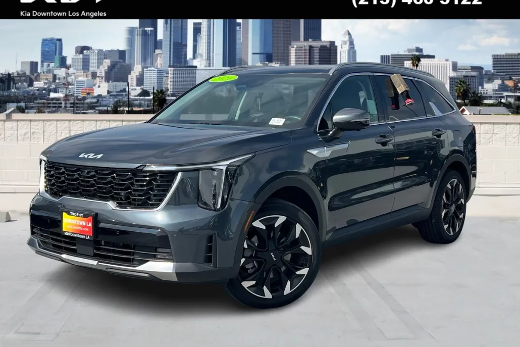 2024 Kia Sorento SX photo 1