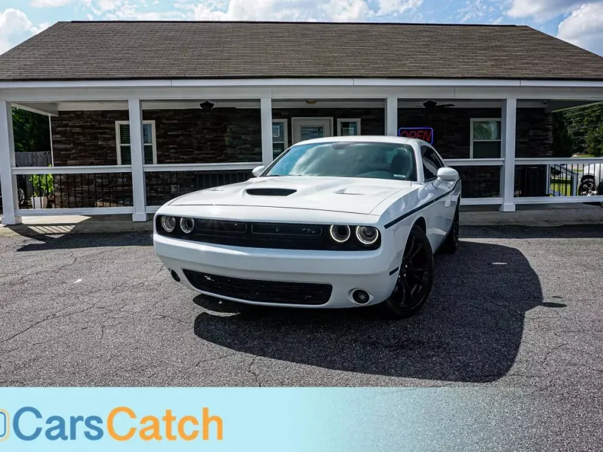 2019 Dodge Challenger R/T photo 1