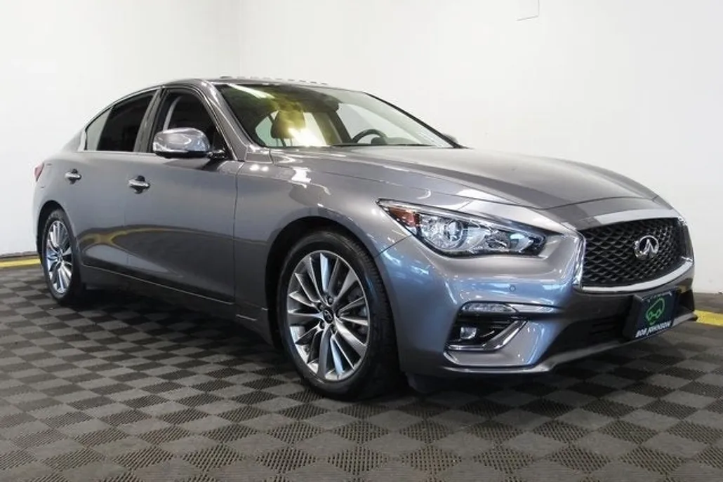 2022 Infiniti Q50 LUXE AWD photo 1