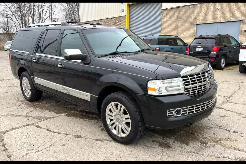 2012 Lincoln Navigator L photo 1