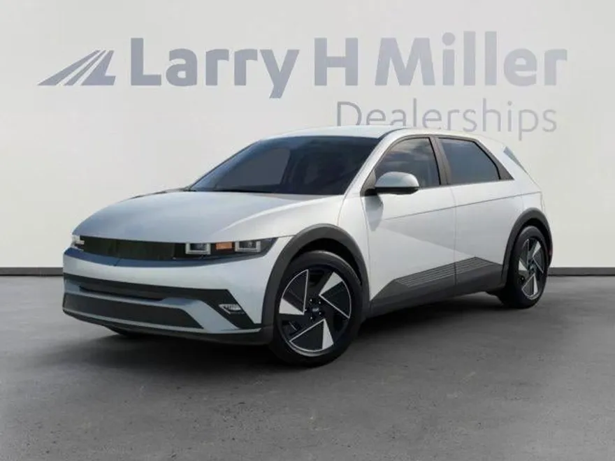 2025 Hyundai Ioniq 5 SE photo 1