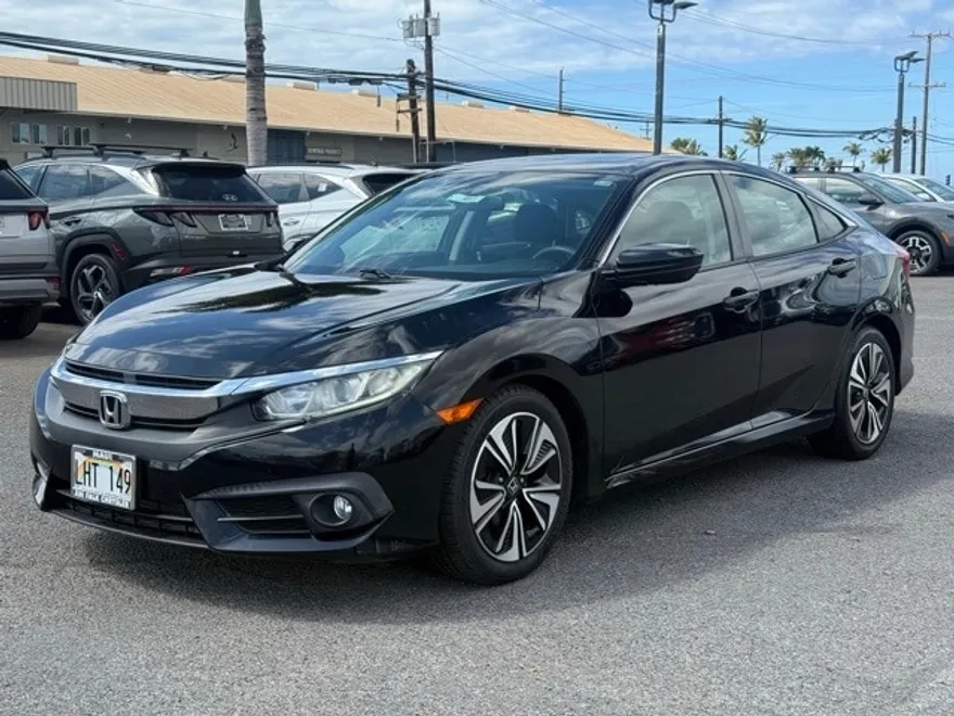 2017 Honda Civic EX-T photo 1