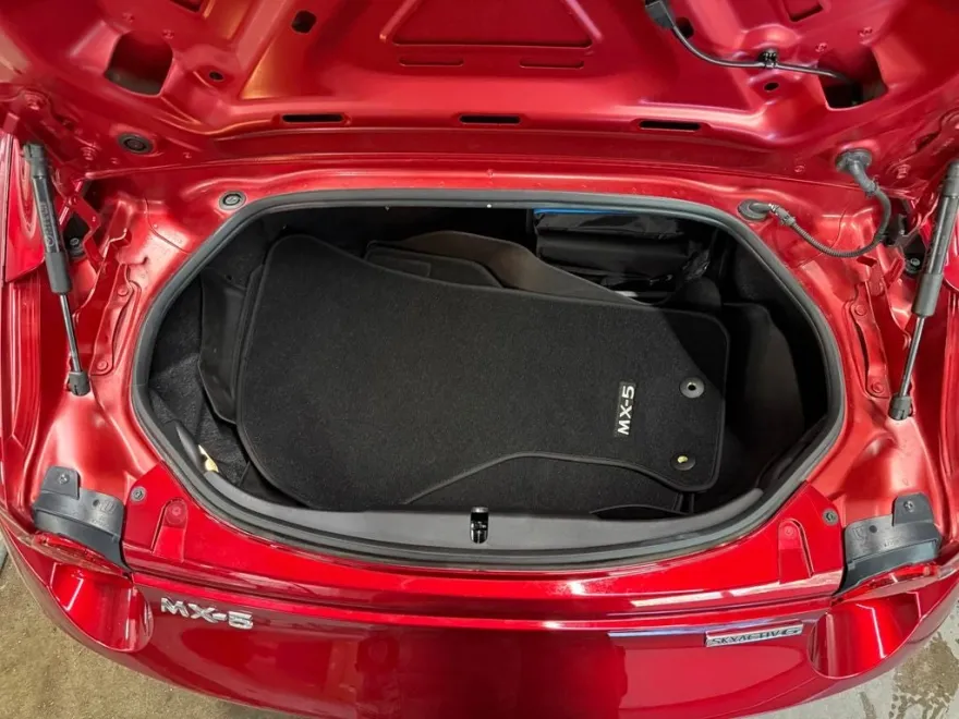 2021 Mazda MX-5 Miata RF Miata photo 12