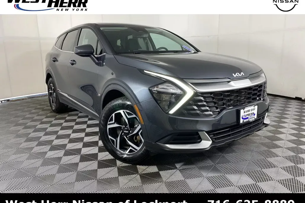 2023 Kia Sportage LX photo 1
