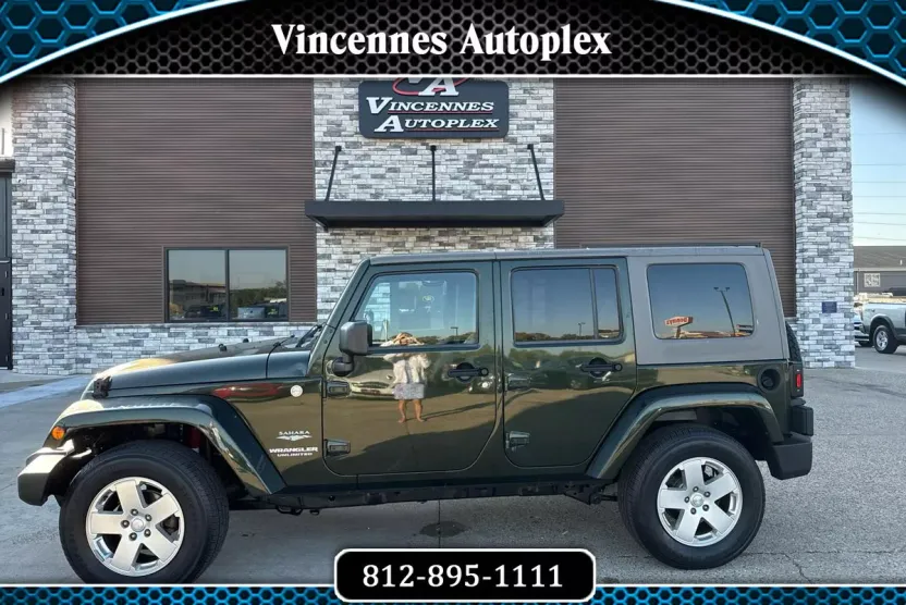 2010 Jeep Wrangler Unlimited Sahara photo 1