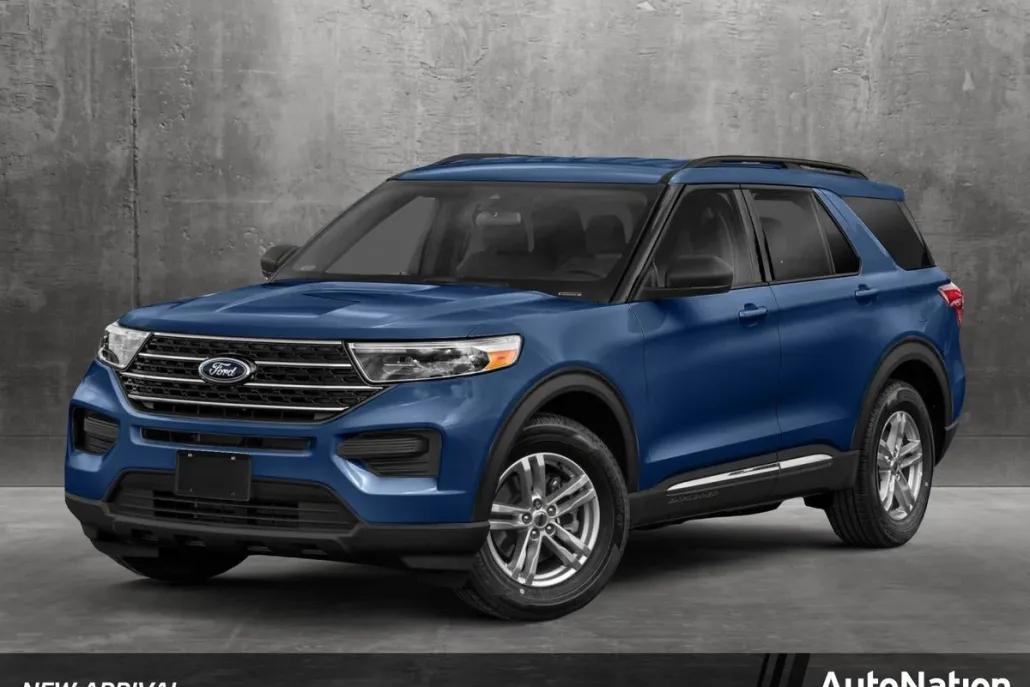2022 Ford Explorer XLT Sport photo 1