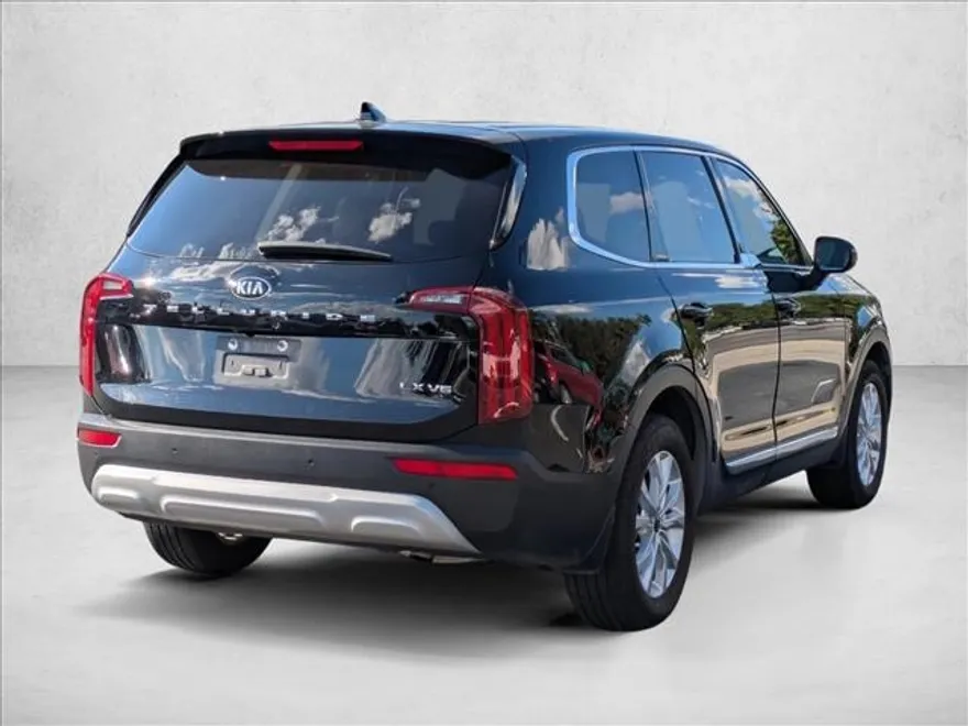 2021 Kia Telluride LX photo 1