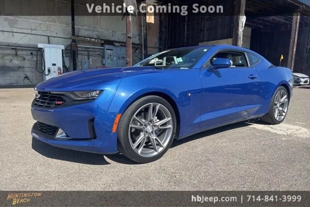 2023 Chevrolet Camaro 1LT photo 1