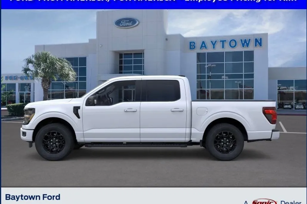 2025 Ford F-150 XLT photo 1