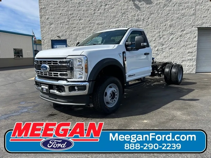 2026 Ford F-600 photo 1
