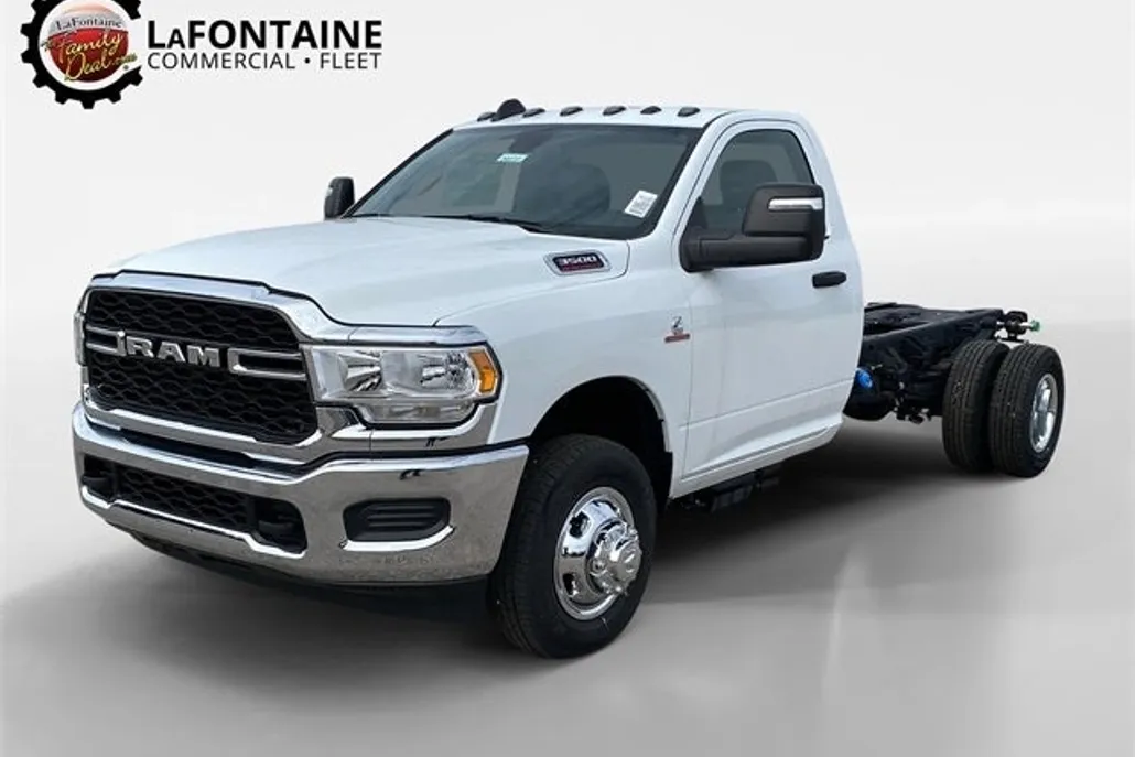 2024 Ram 3500 Tradesman photo 1