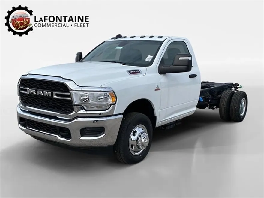 2024 Ram 3500 Tradesman photo 1