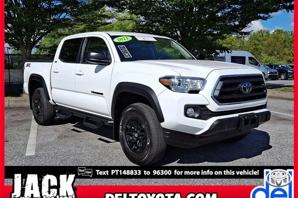 2023 Toyota Tacoma SR5 photo 1