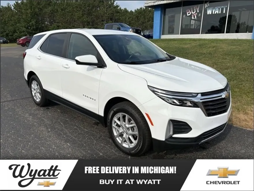 2022 Chevrolet Equinox LT photo 1