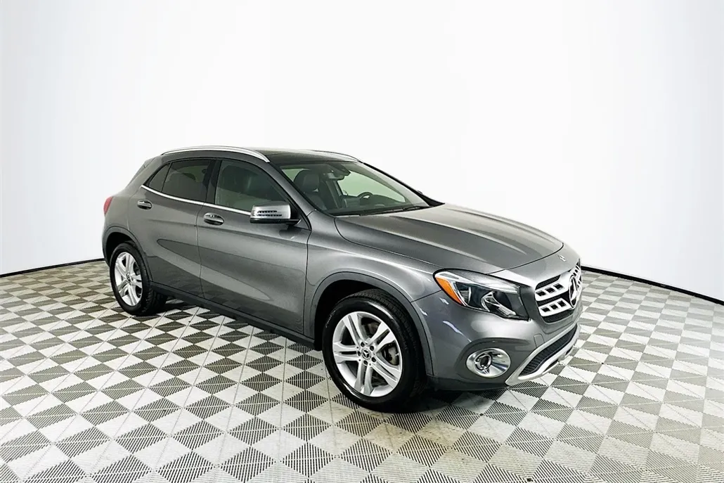 2018 Mercedes Benz GLA 250 photo 1