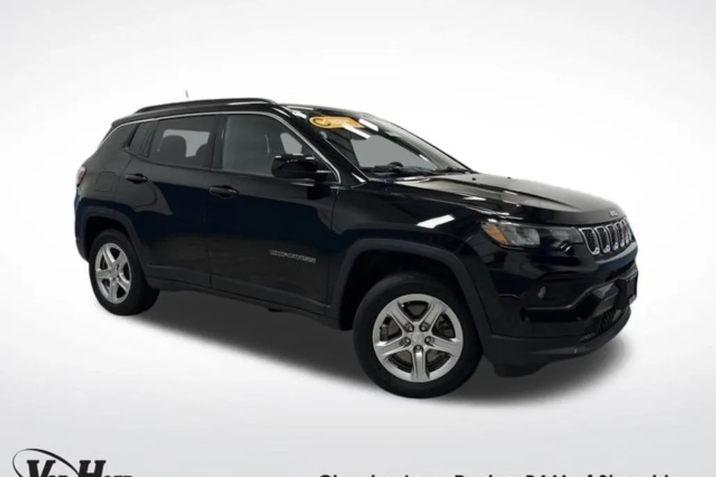 2023 Jeep Compass Latitude photo 1