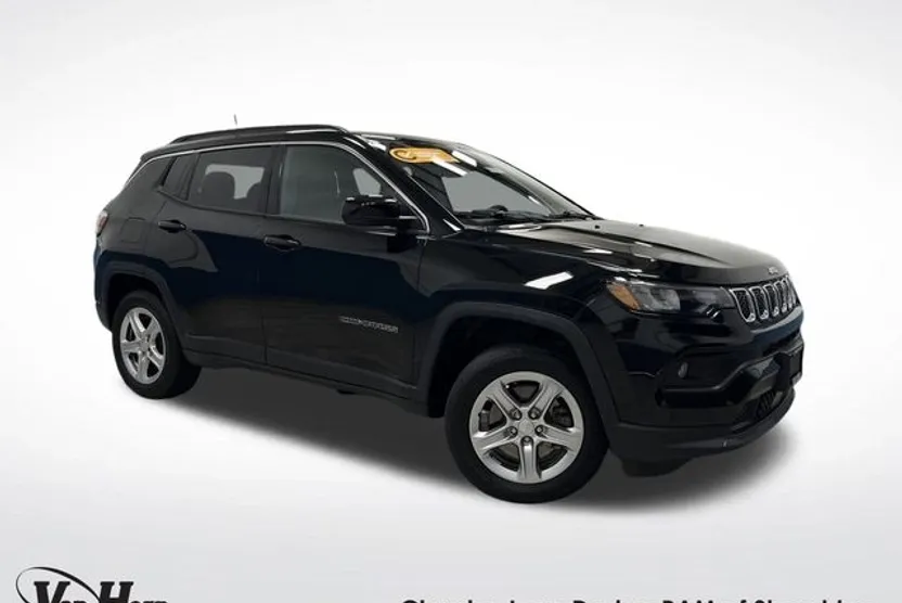 2023 Jeep Compass Latitude photo 1