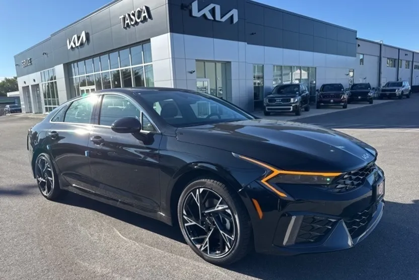 2026 Kia K5 GT-Line photo 1