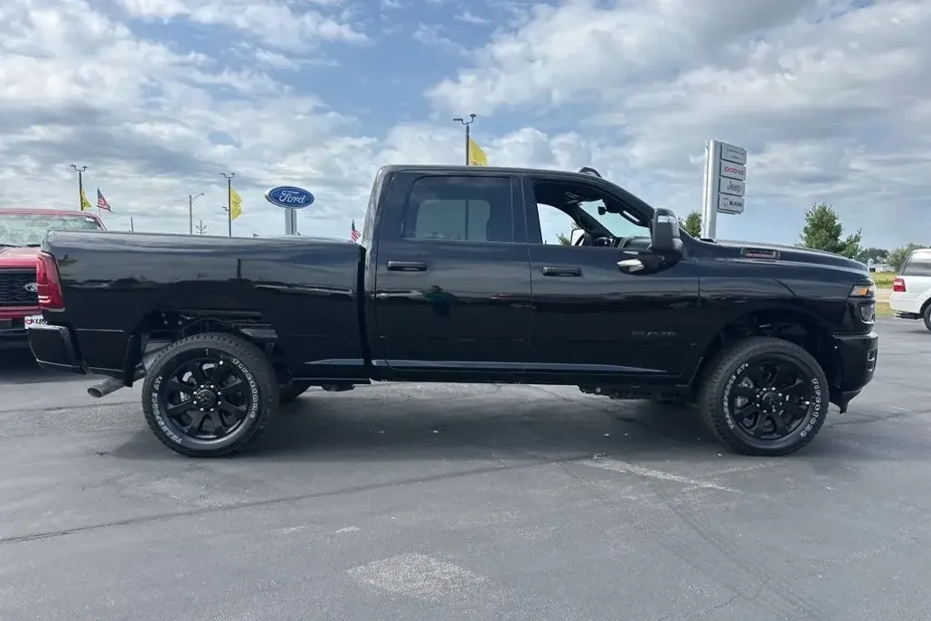 2025 Ram 2500 Big Horn photo 1