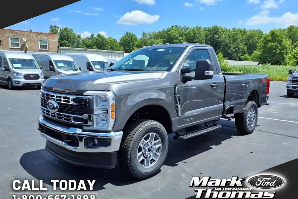 2025 Ford F-350 XLT photo 1
