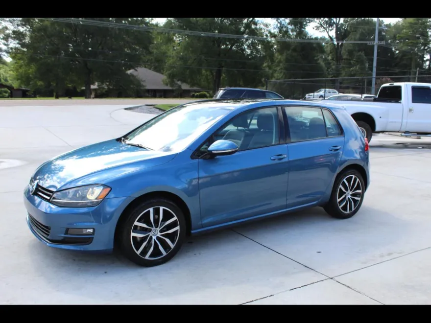 2016 Volkswagen Golf TSI S photo 1
