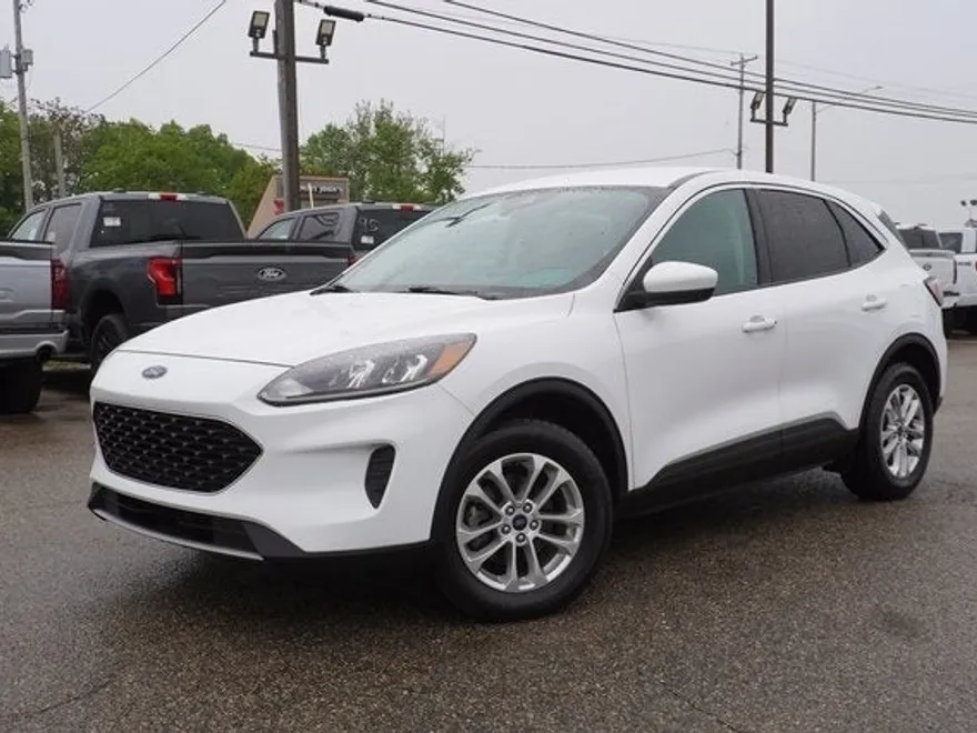 2020 Ford Escape SE photo 1