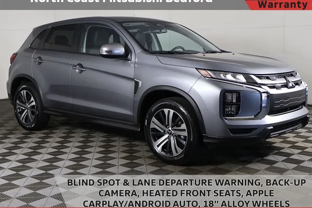 2025 Mitsubishi Outlander Sport SE photo 1