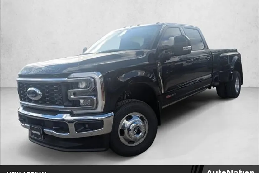 2026 Ford F-350 Lariat photo 1