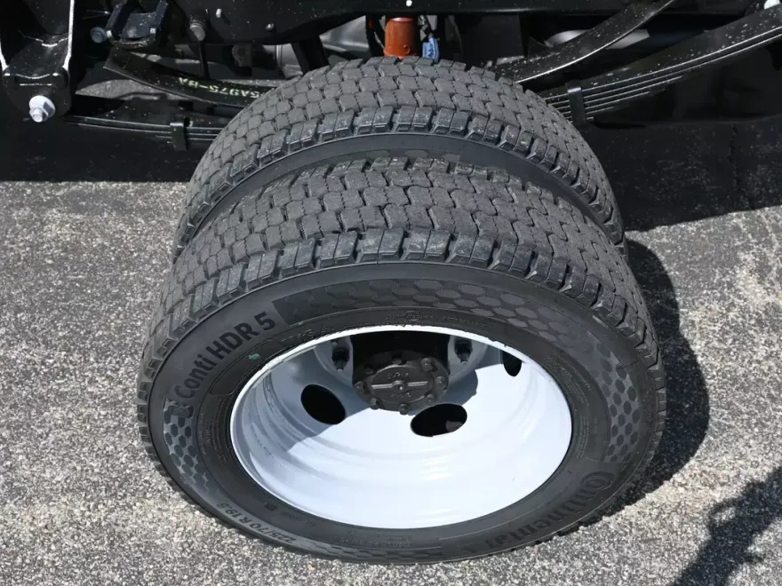 2026 Ford F-550 XL photo 1